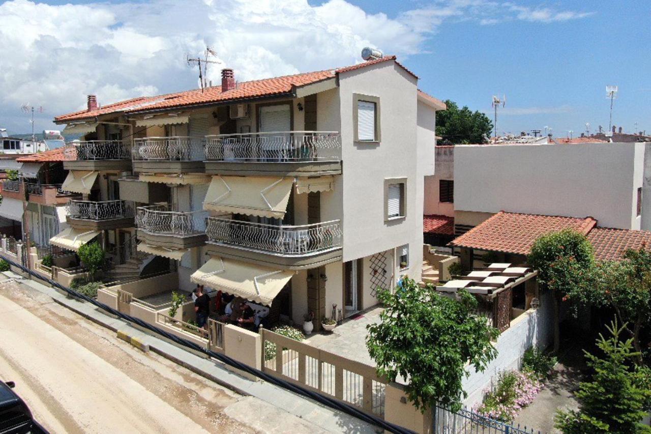 Ofrinio Central Apartments Экстерьер фото